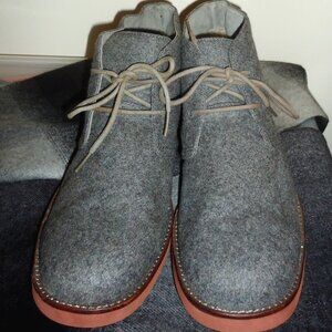 UGG Wool Grey Shearling Lining Boots Size 11 more like a 10-10.5